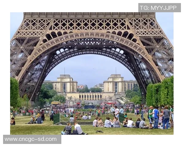 你不知道的巴黎：十大冷知识大揭秘